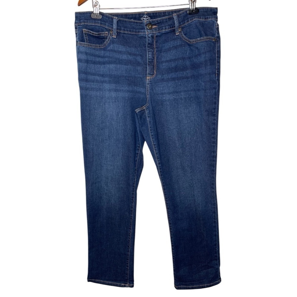 St. John’s Bay Blue Denim Straight Leg Medium Wash Jeans Casual Size 18